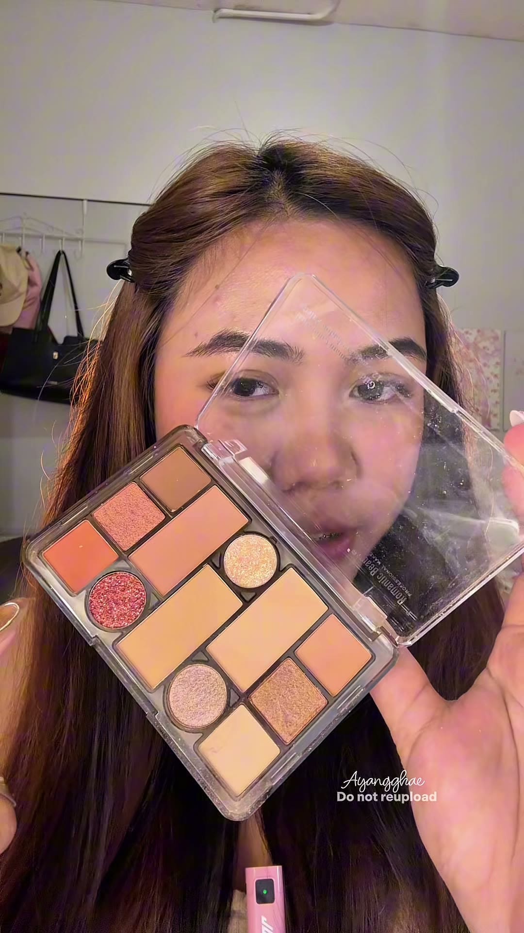 Every shade in a warm neutral palette, shown in daylight and then built into a full eye.